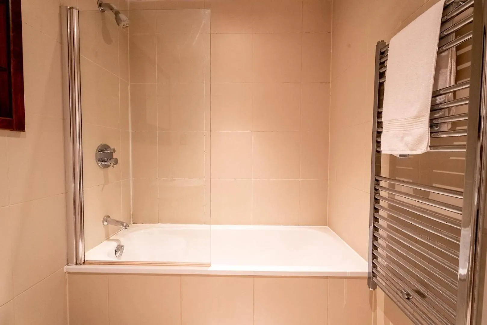 Smart Tv | Parking Nearby | 1Br Apartment Cardiff